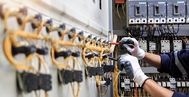 Professional Electrician technician working in Escobares, TX
